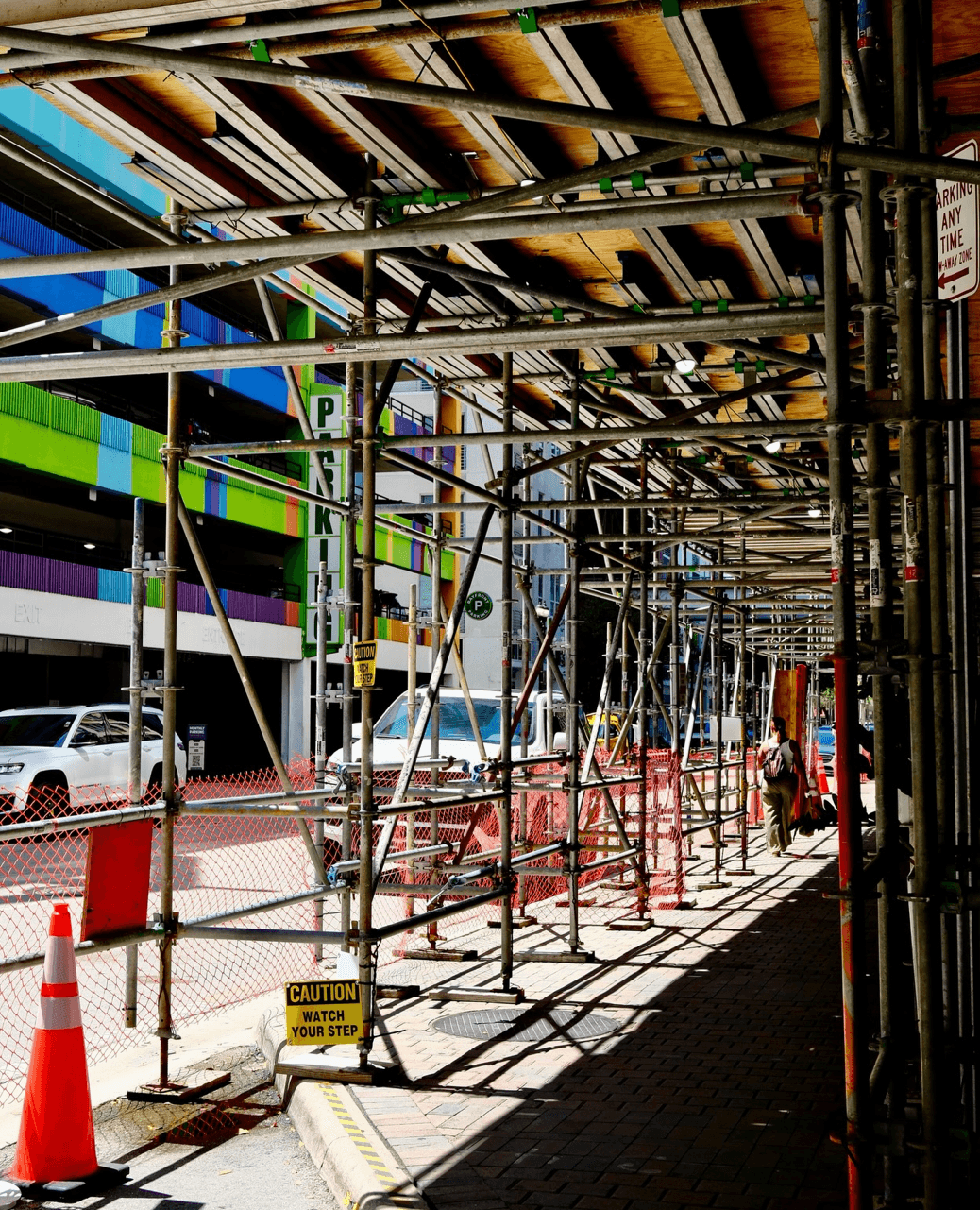 Sidewalk overhead protection canopy with scaffolding